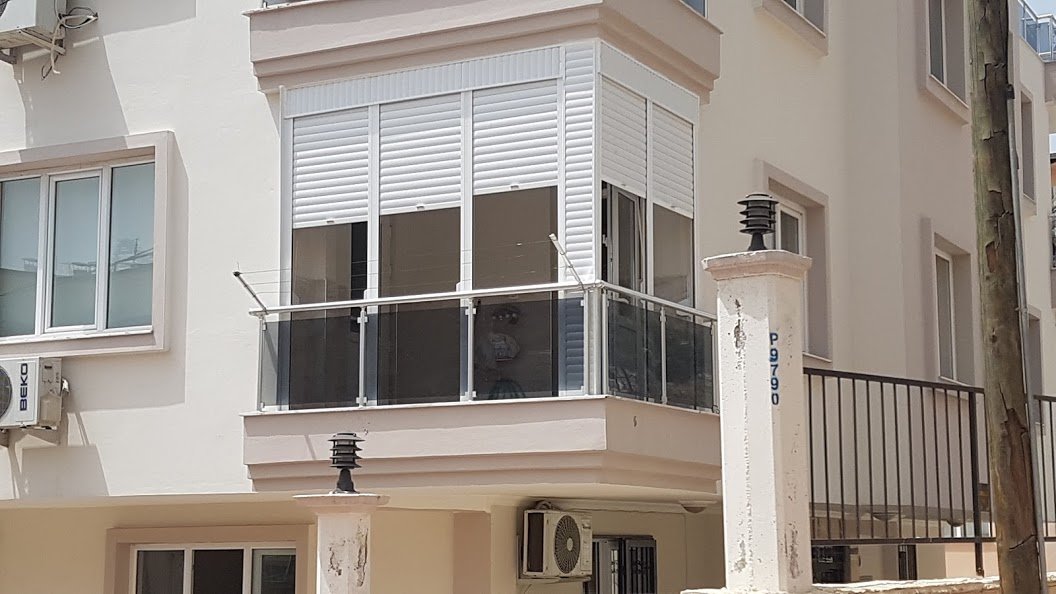 BALKON PANJUR KAPATMA